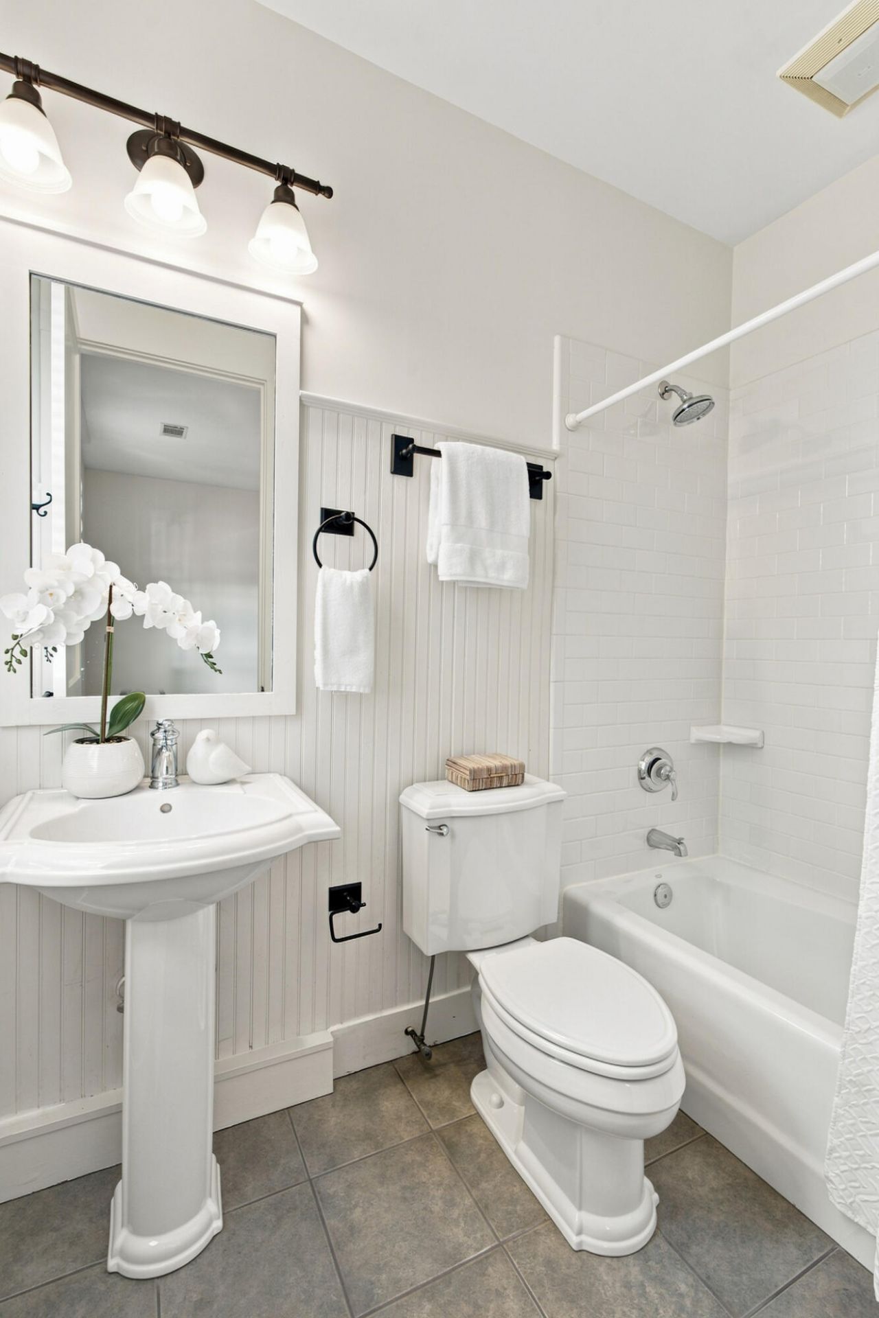 55 Montrose Road Photo 32