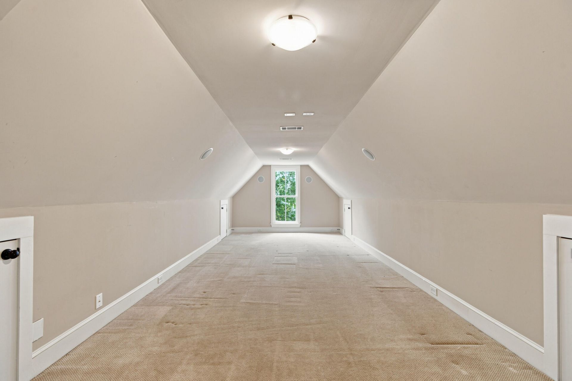55 Montrose Road Photo 33