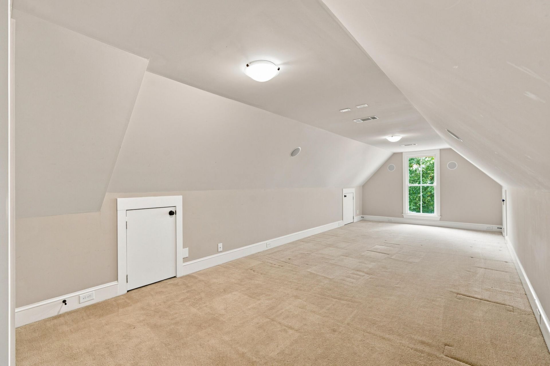 55 Montrose Road Photo 34