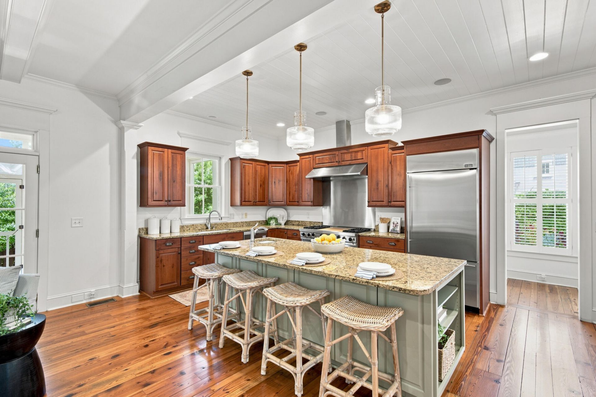55 Montrose Road Photo 8