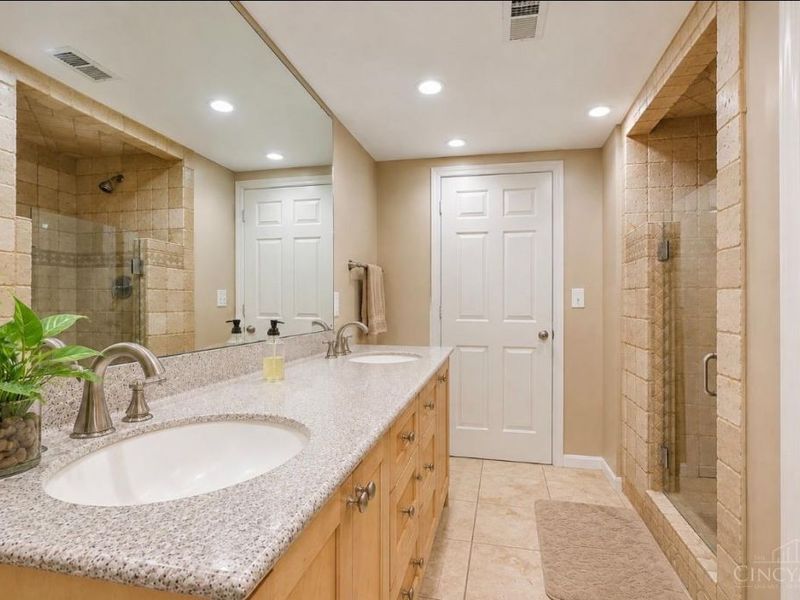 1658 Saint John Place, Union Township, OH 45034 Photo 42