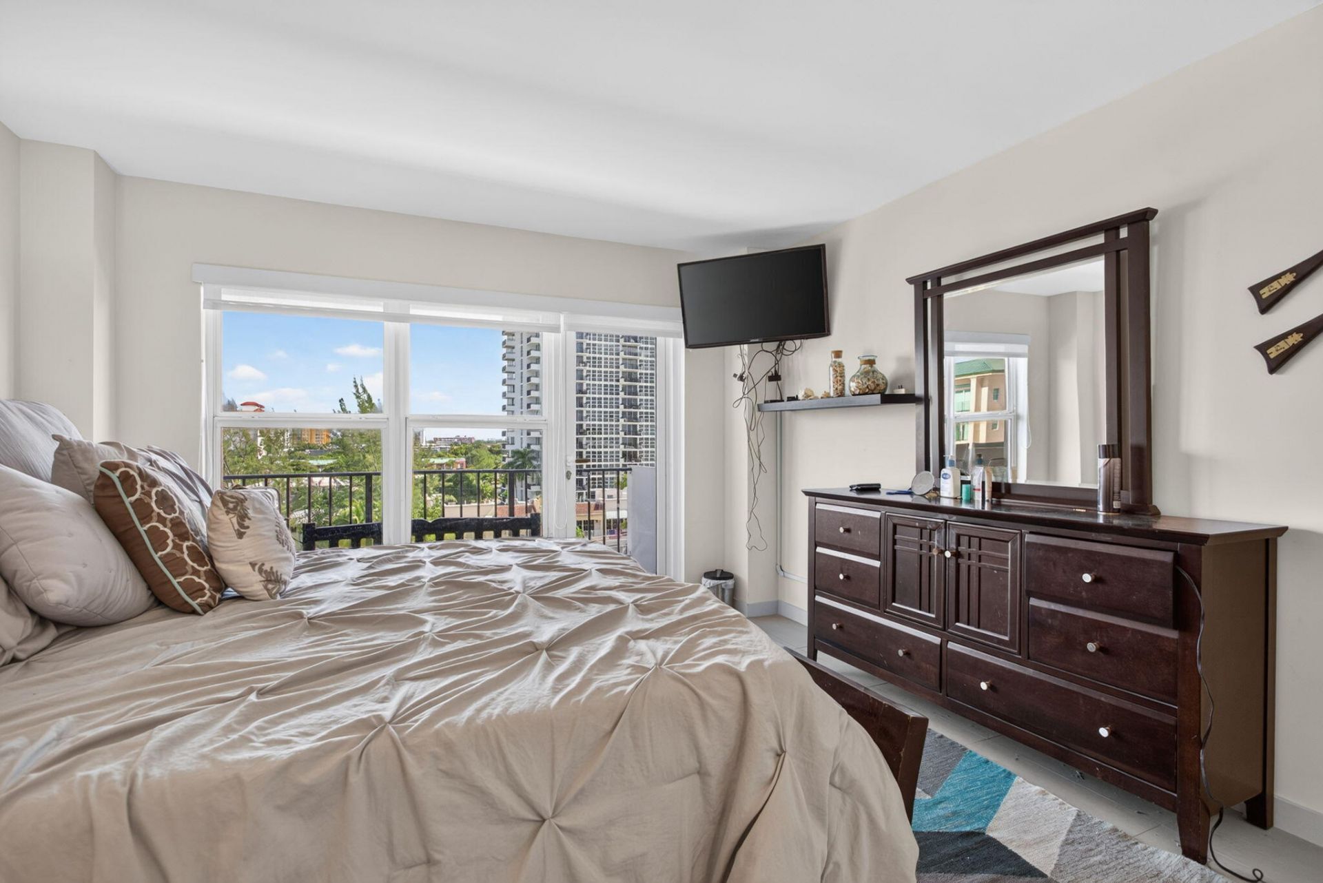 405 N Ocean Boulevard, Unit 611, Pompano Beach, FL 33062 Photo