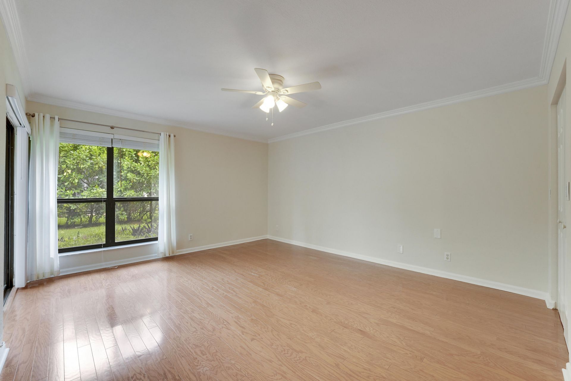 13 Lexington Lane E, Unit A, Palm Beach Gardens, FL 33418 Photo