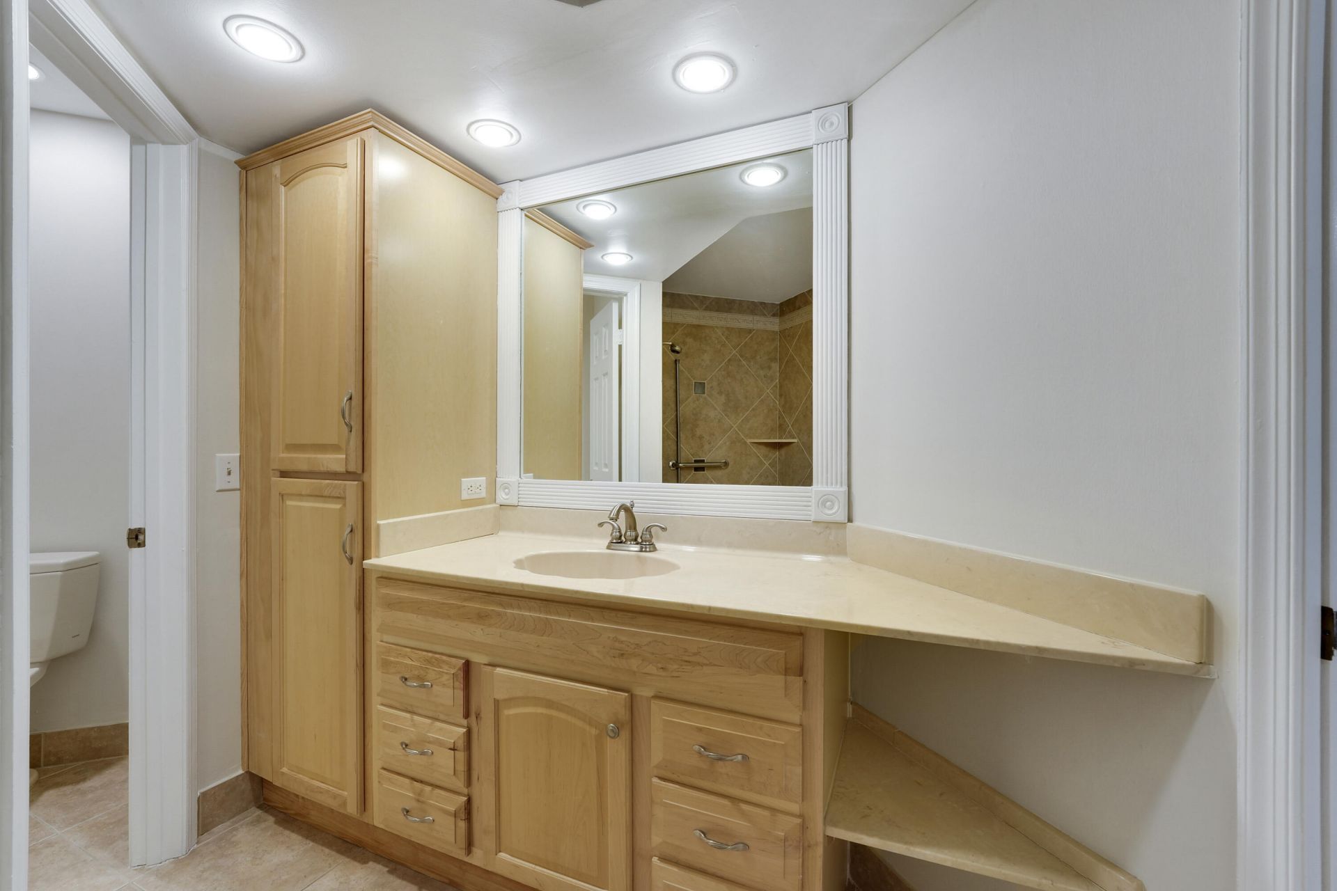 13 Lexington Lane E, Unit A, Palm Beach Gardens, FL 33418 Photo