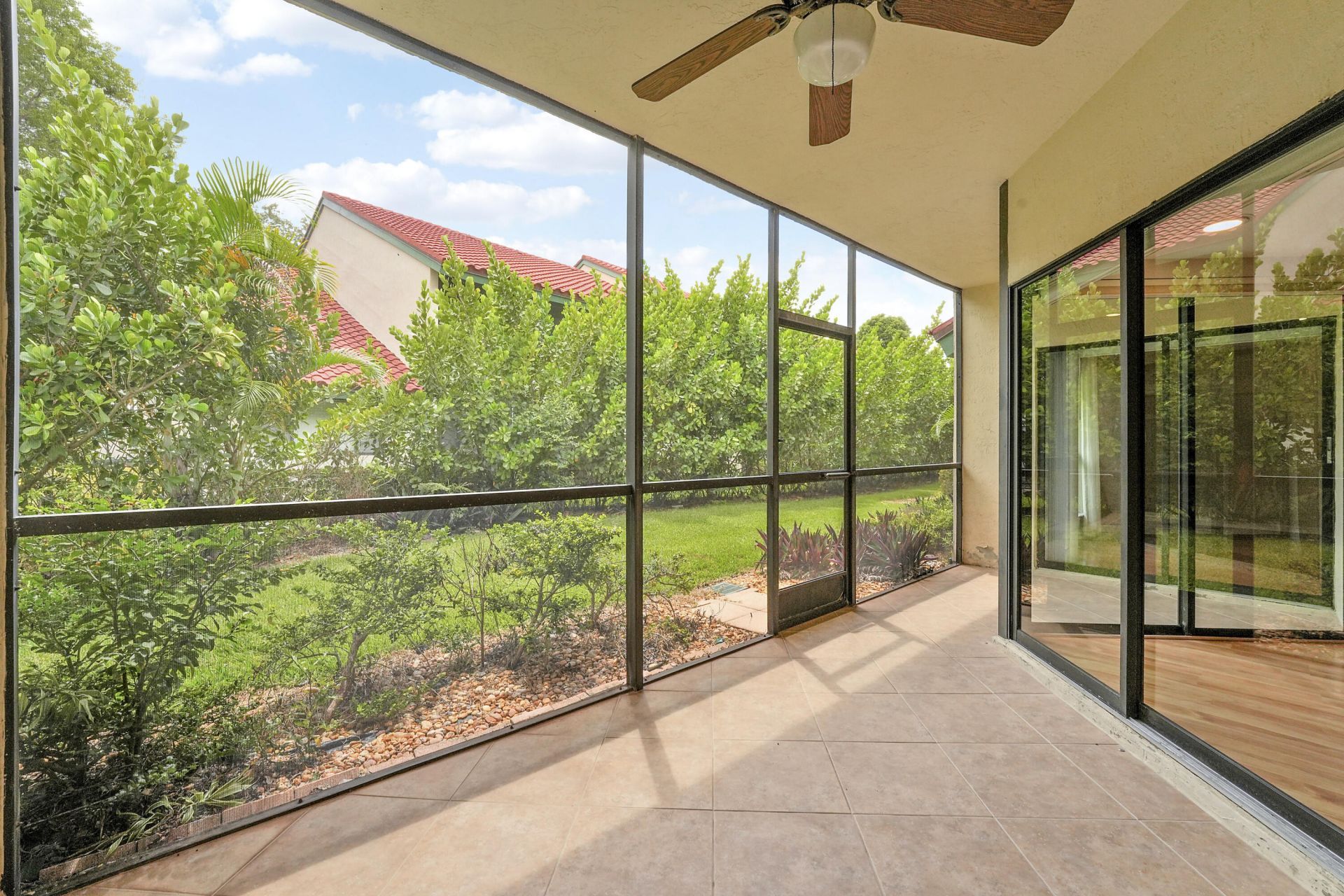 13 Lexington Lane E, Unit A, Palm Beach Gardens, FL 33418 Photo