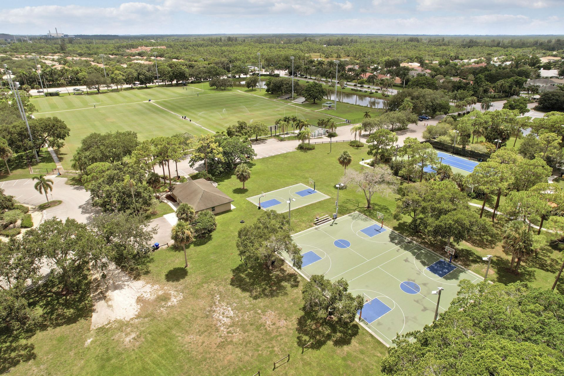 13 Lexington Lane E, Unit A, Palm Beach Gardens, FL 33418 Photo