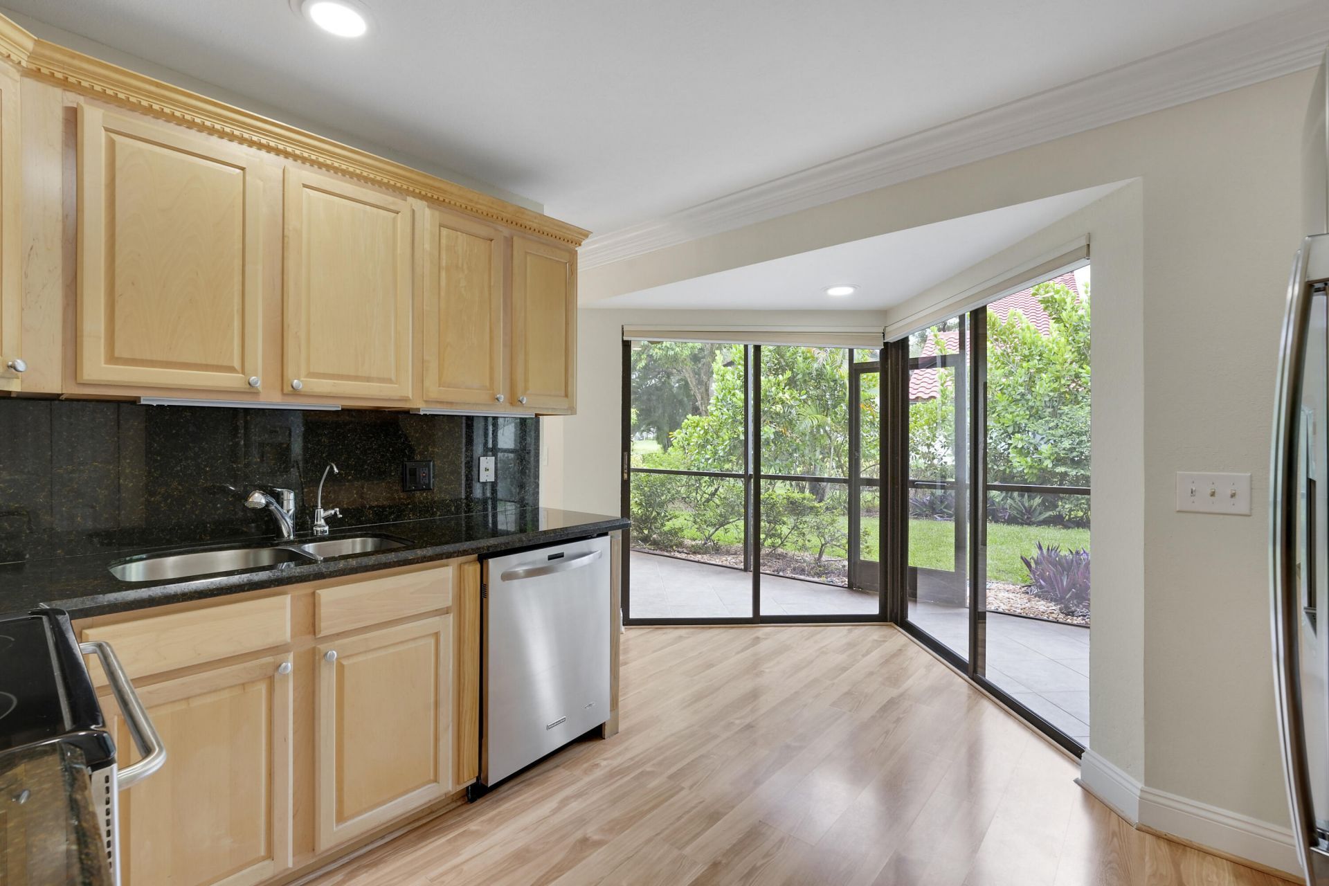 13 Lexington Lane E, Unit A, Palm Beach Gardens, FL 33418 Photo