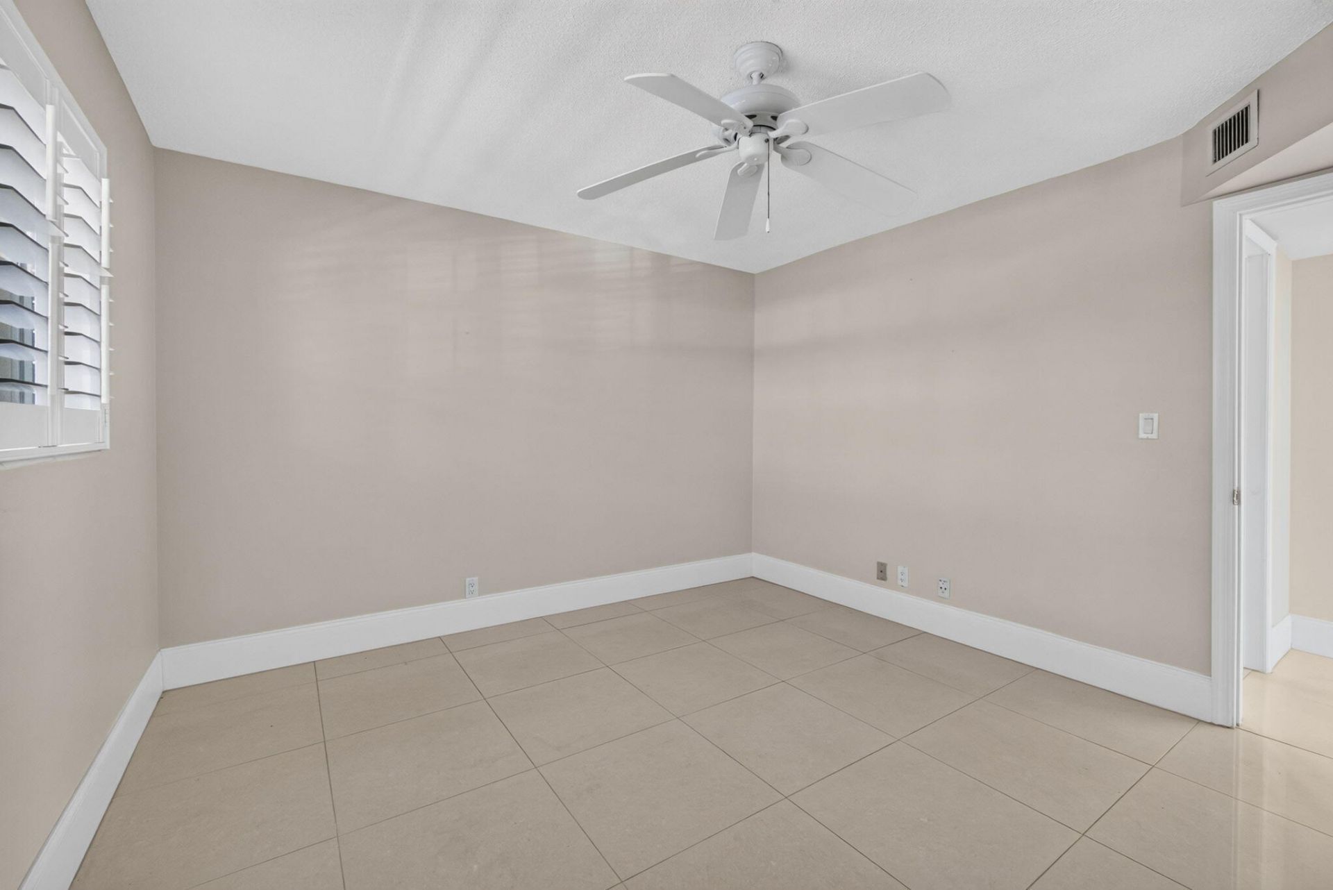 478 Tequesta Drive, Unit 204, Tequesta, FL 33469 Photo