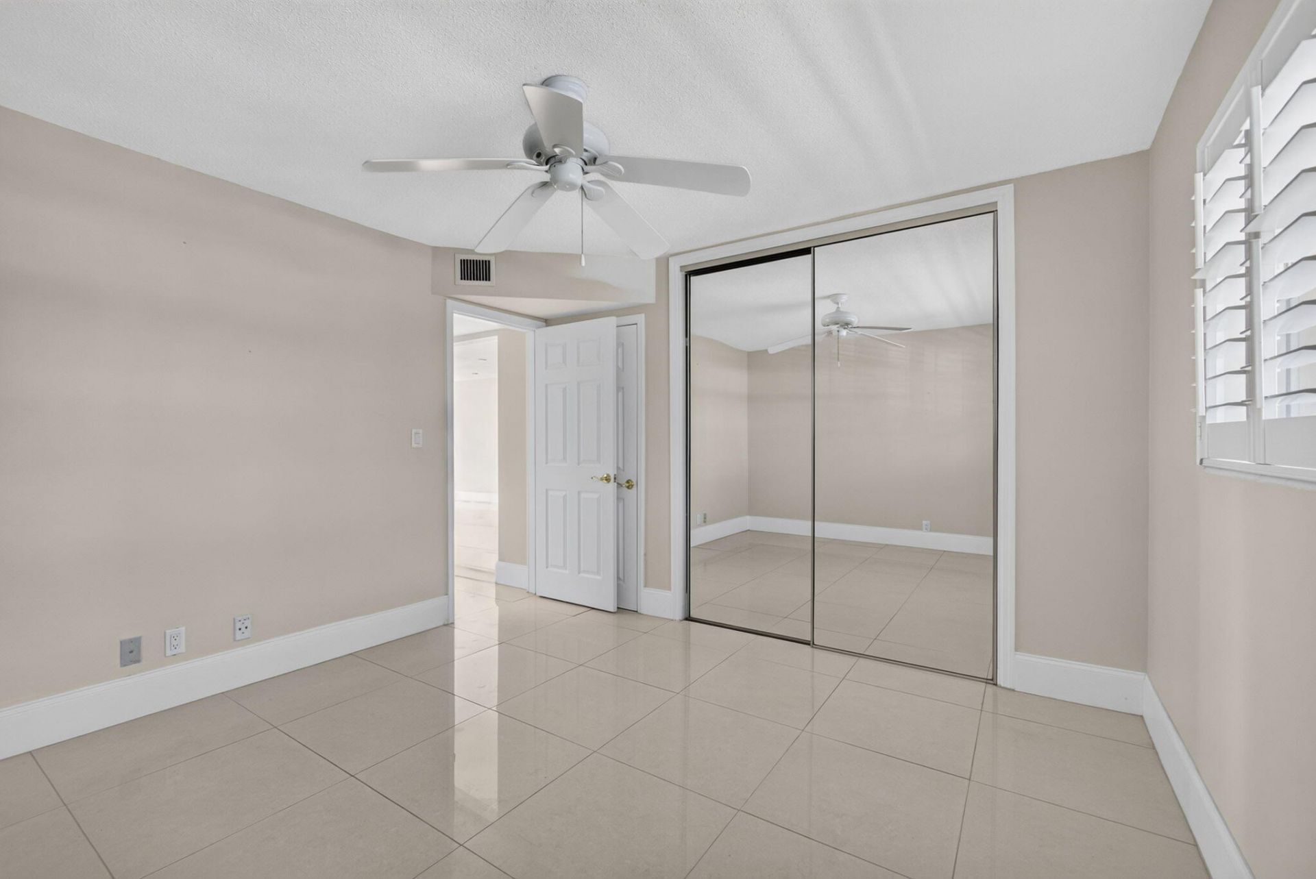 478 Tequesta Drive, Unit 204, Tequesta, FL 33469 Photo