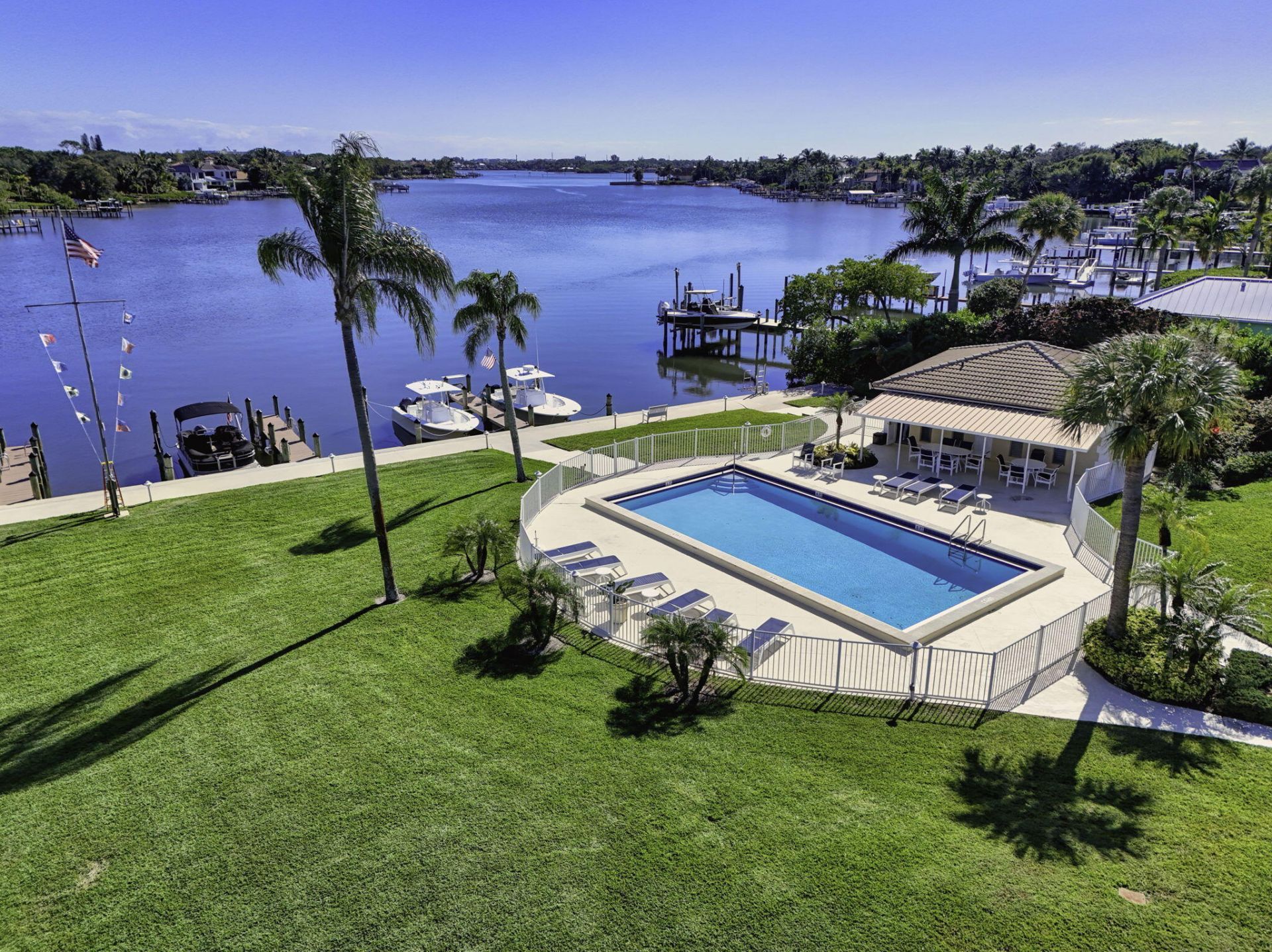 478 Tequesta Drive, Unit 204, Tequesta, FL 33469 Photo