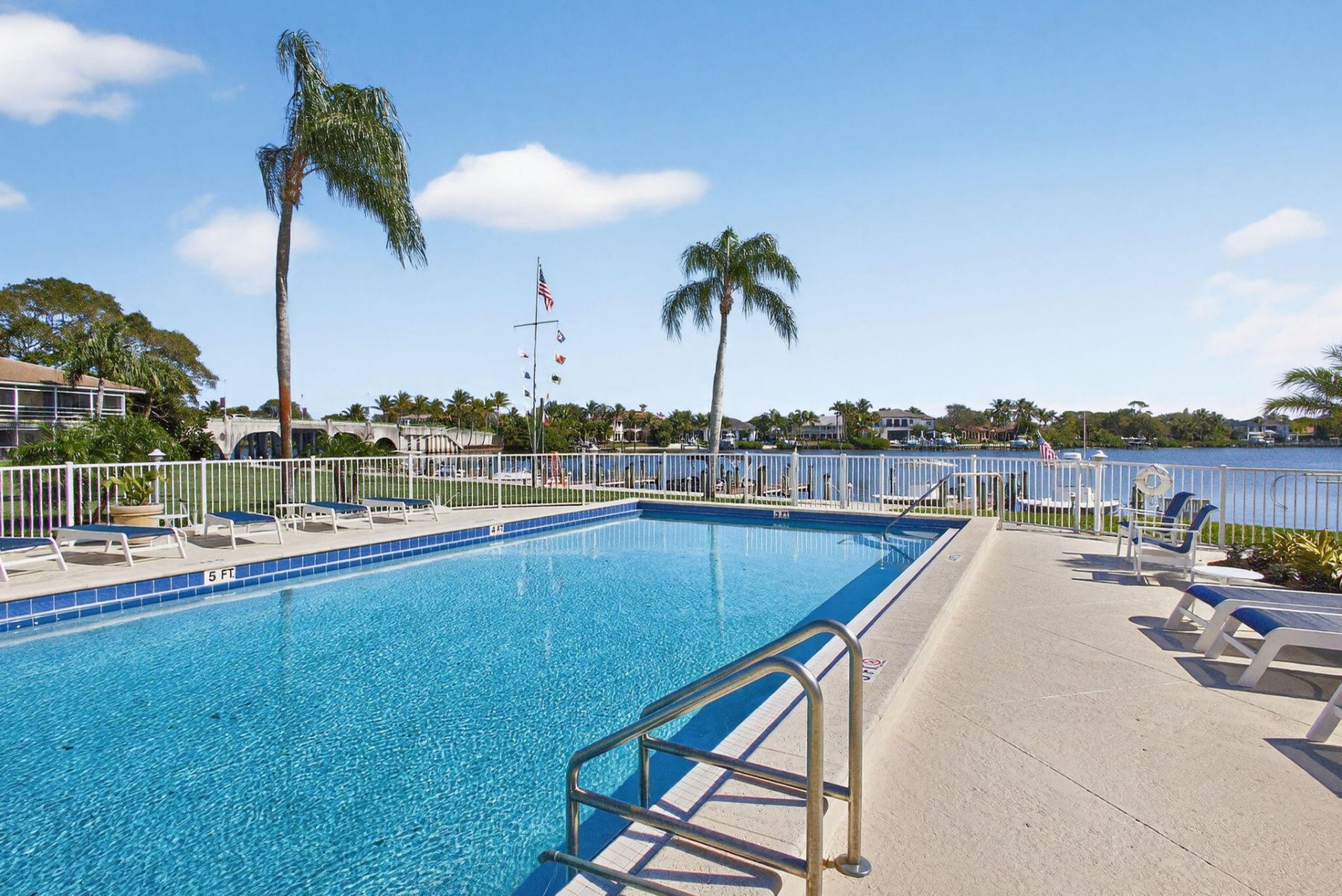 478 Tequesta Drive, Unit 204, Tequesta, FL 33469 Photo