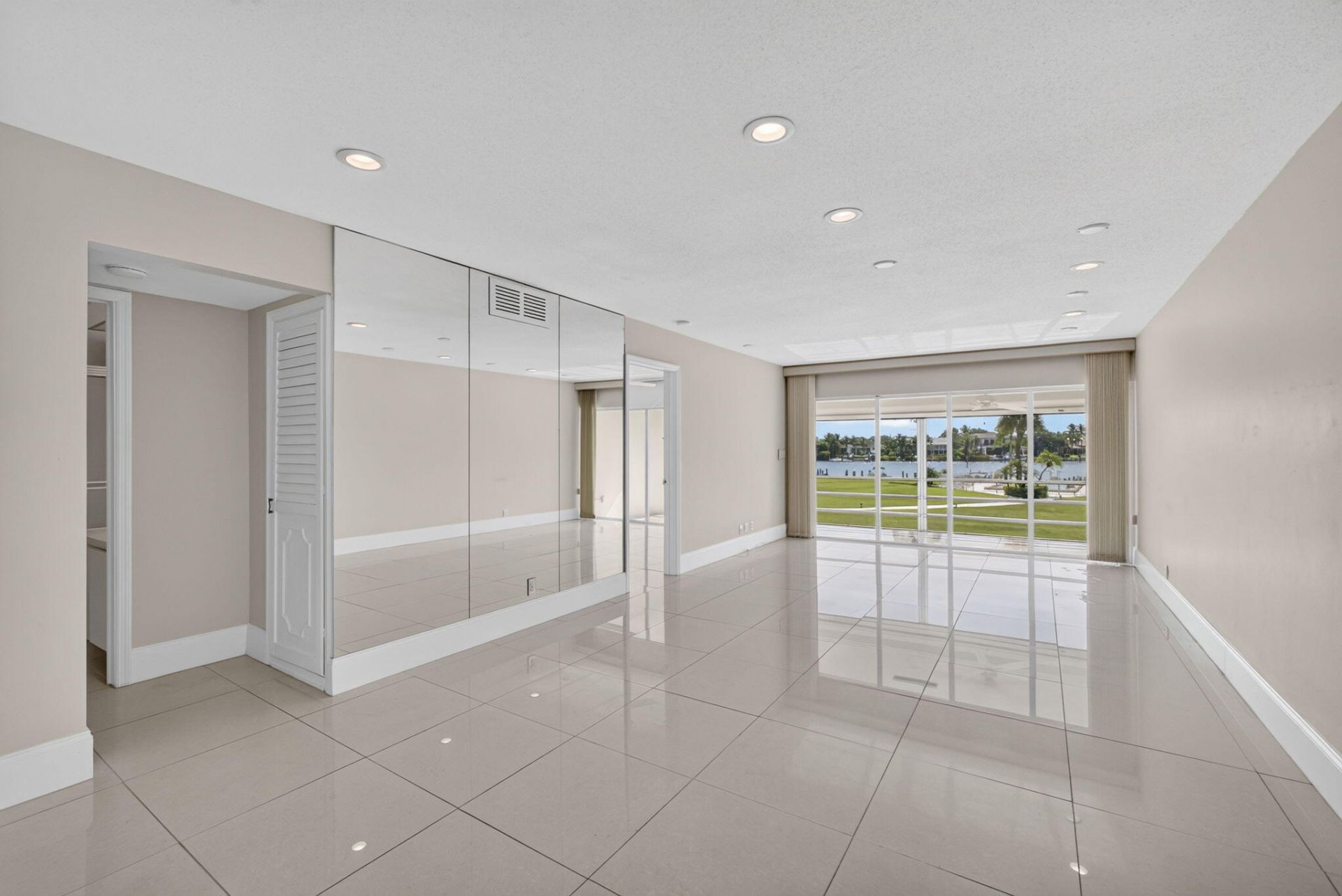 478 Tequesta Drive, Unit 204, Tequesta, FL 33469 Photo