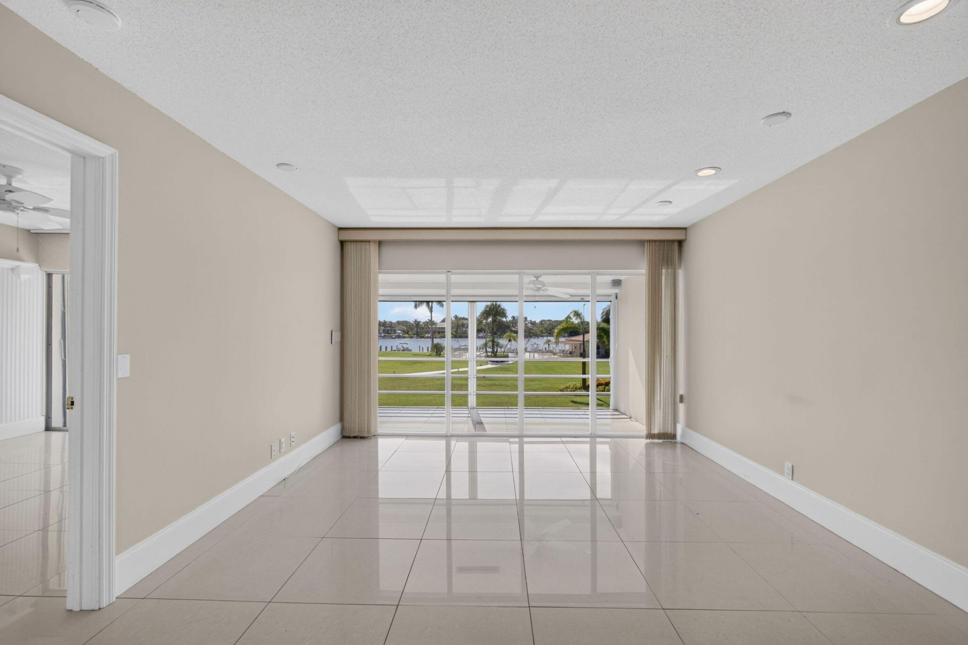478 Tequesta Drive, Unit 204, Tequesta, FL 33469 Photo