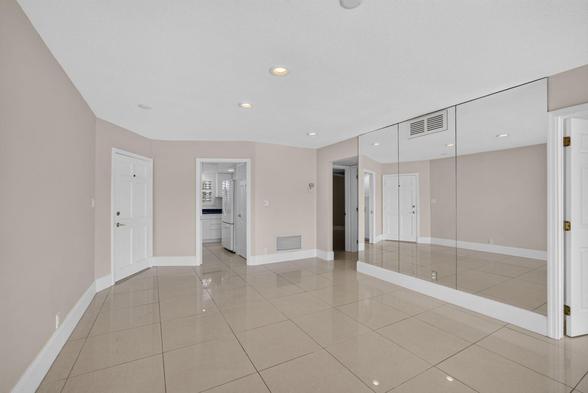 478 Tequesta Drive, Unit 204, Tequesta, FL 33469 Photo
