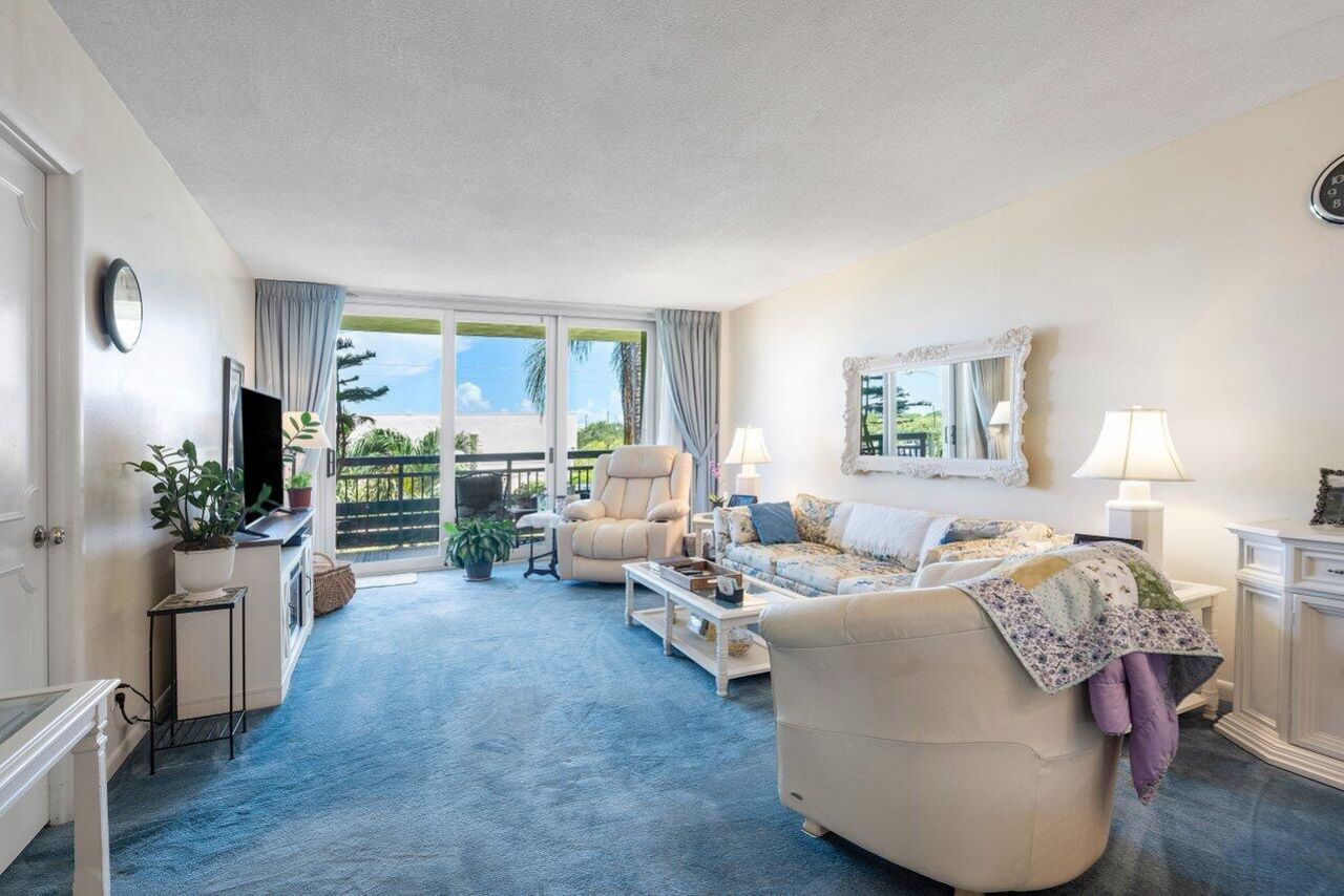 555 NW 4th Avenue, Unit 2150, Boca Raton, FL 33432 Photo