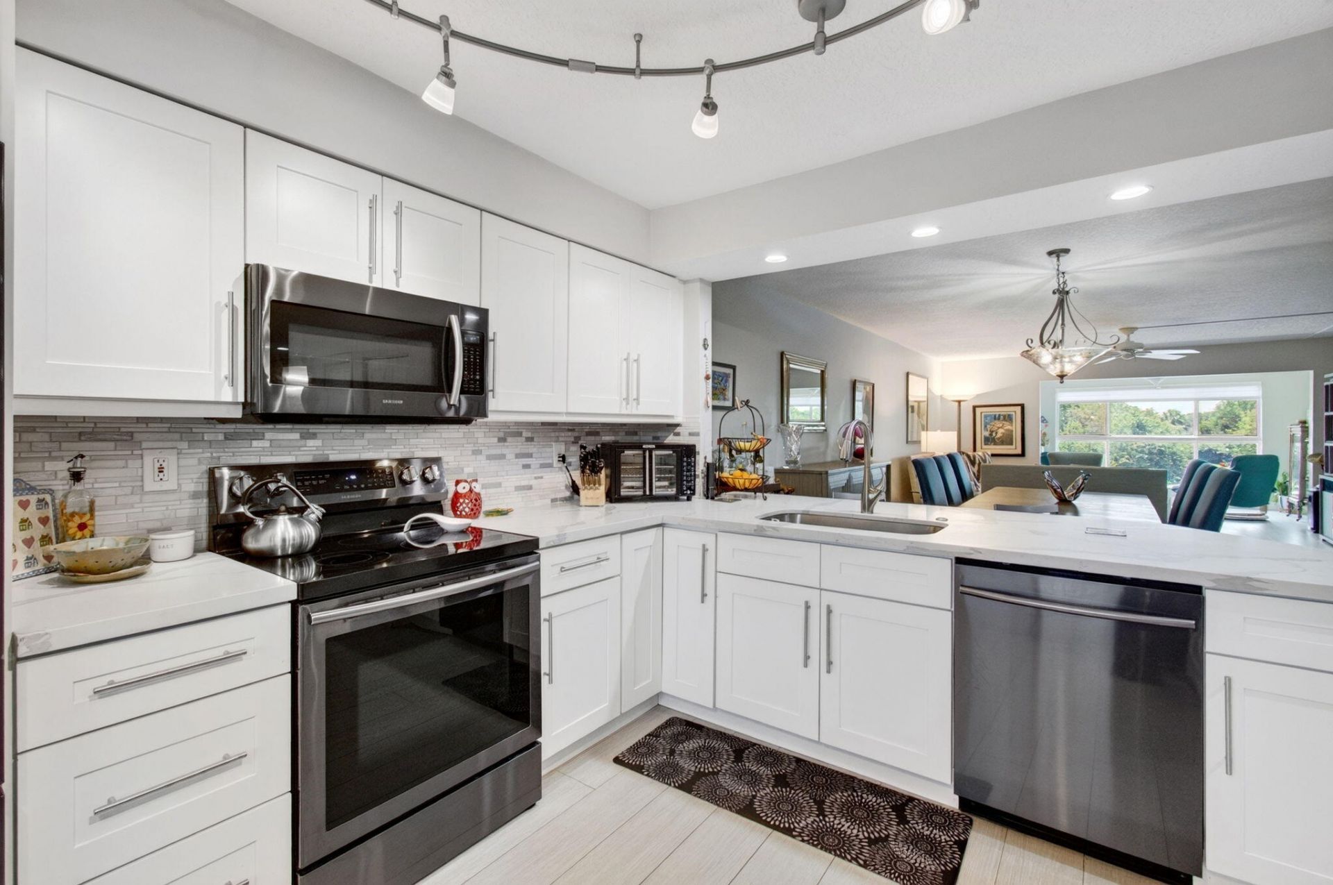 5746 Crystal Shores Drive, Unit 303, Boynton Beach, FL 33437 Photo