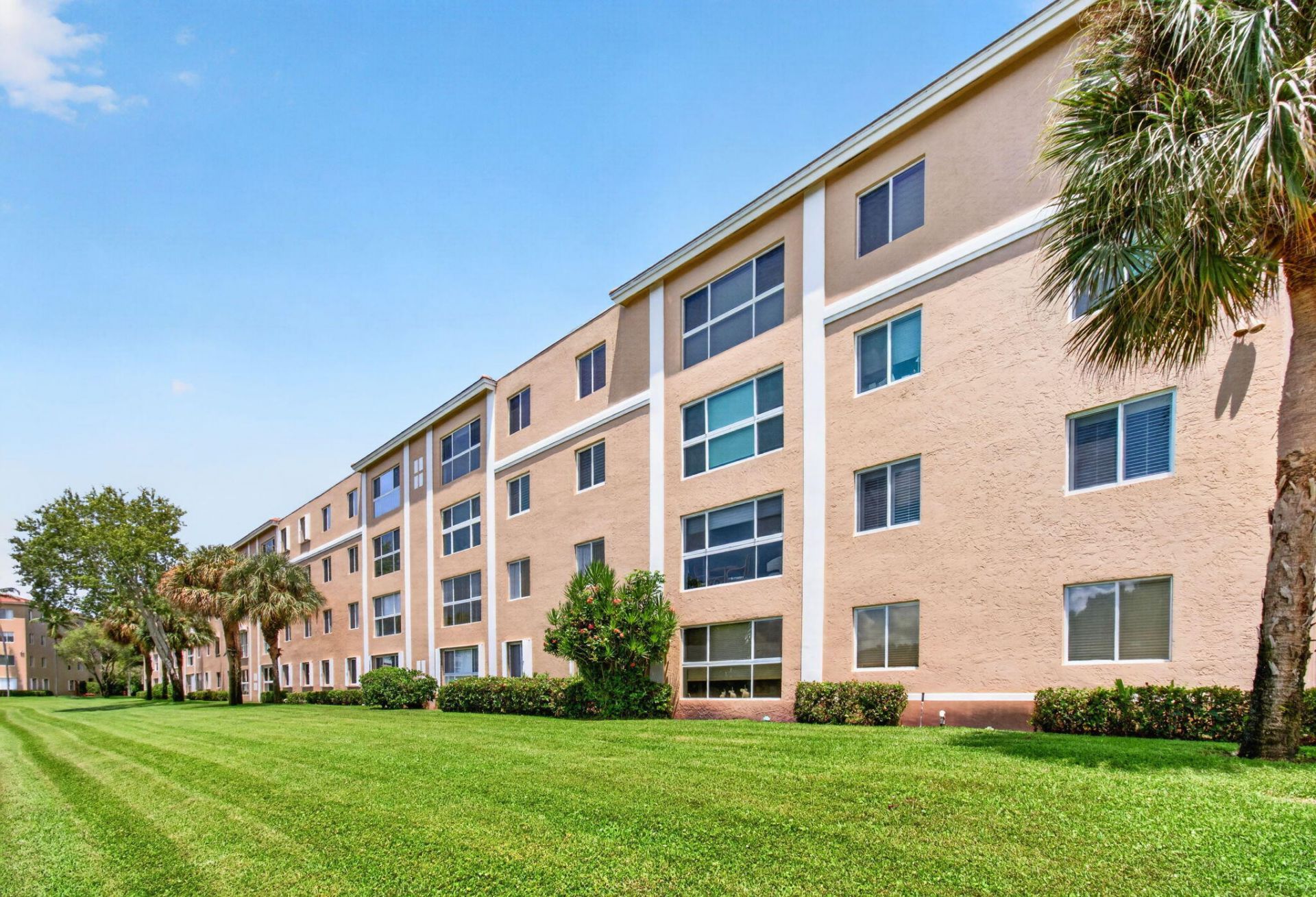 5746 Crystal Shores Drive, Unit 303, Boynton Beach, FL 33437 Photo