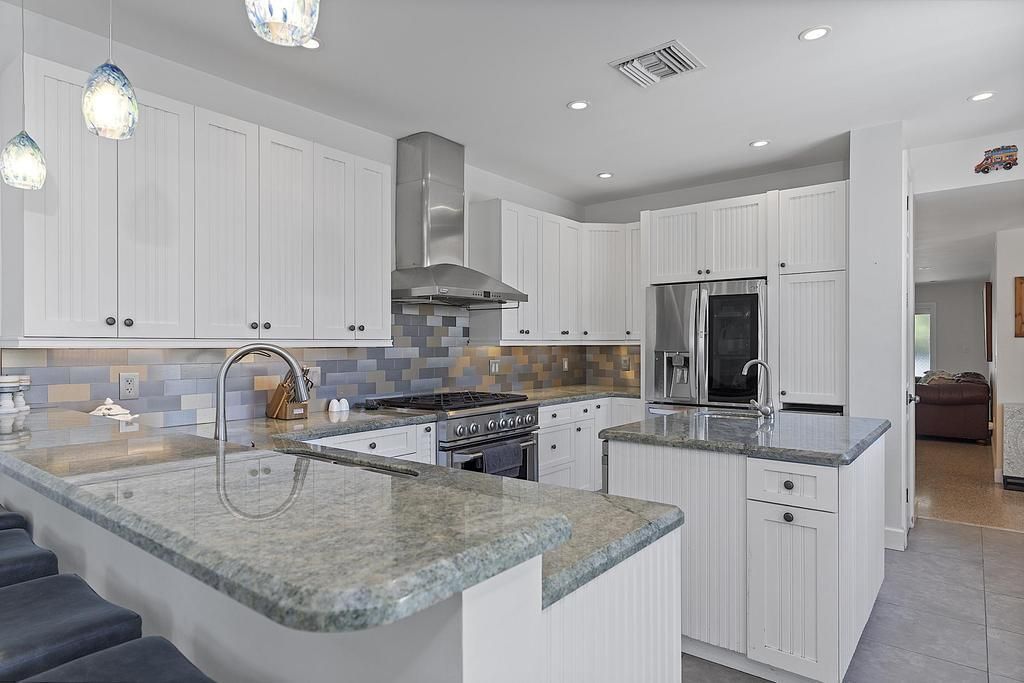 1106 N Lakeside Drive, Lake Worth Beach, FL 33460 Photo
