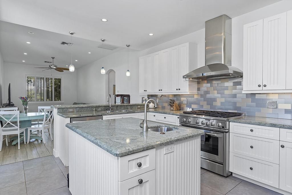 1106 N Lakeside Drive, Lake Worth Beach, FL 33460 Photo
