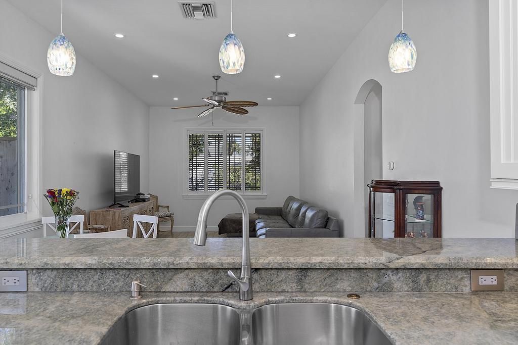 1106 N Lakeside Drive, Lake Worth Beach, FL 33460 Photo