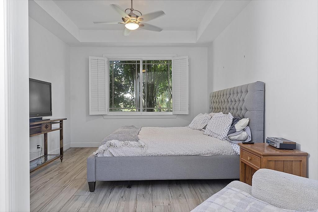 1106 N Lakeside Drive, Lake Worth Beach, FL 33460 Photo