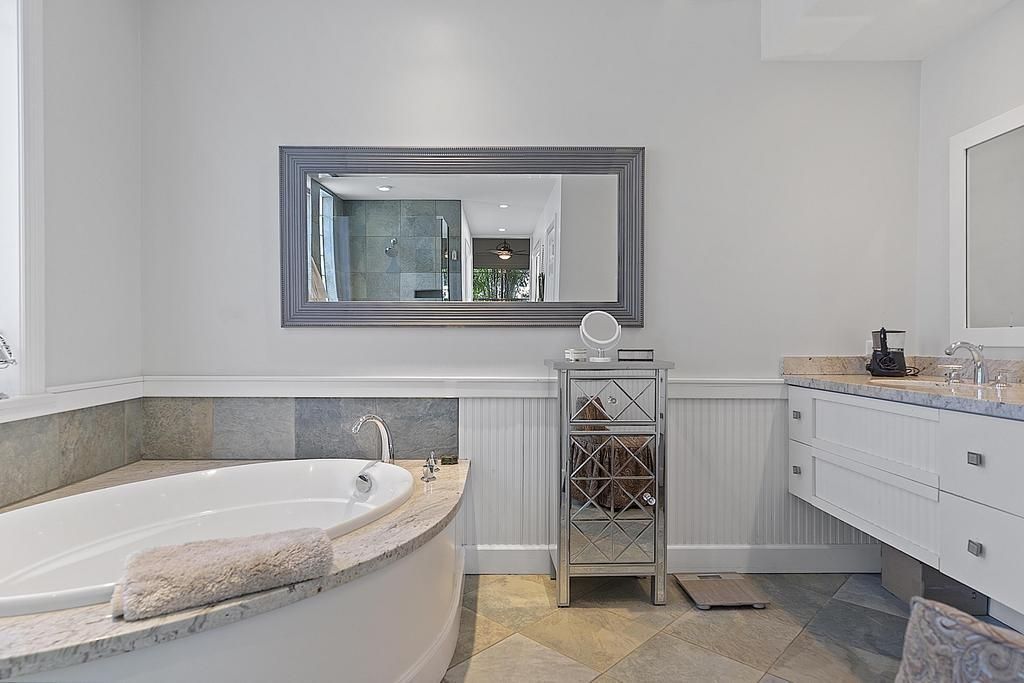 1106 N Lakeside Drive, Lake Worth Beach, FL 33460 Photo