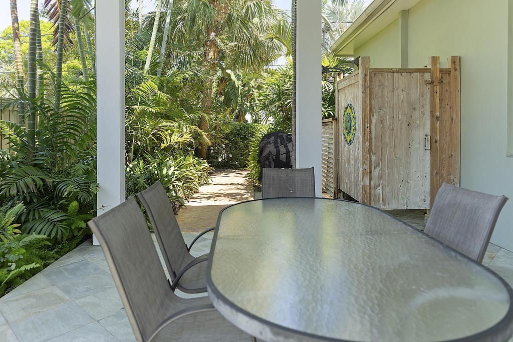1106 N Lakeside Drive, Lake Worth Beach, FL 33460 Photo