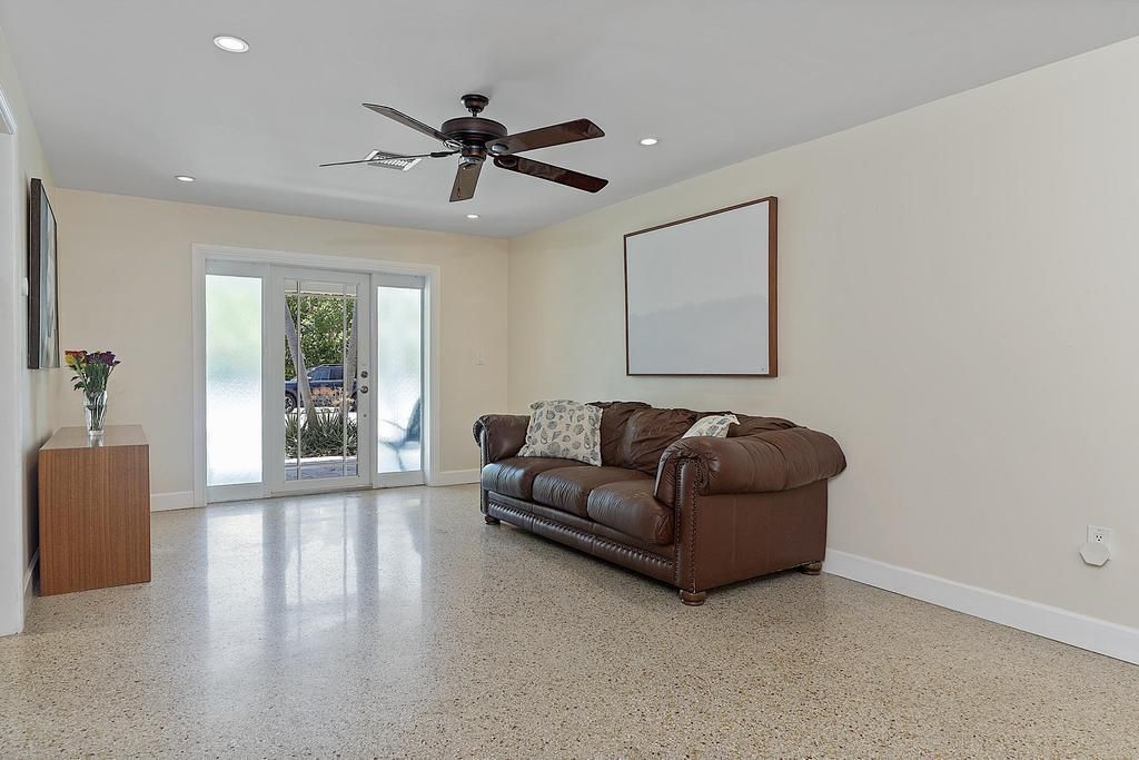 1106 N Lakeside Drive, Lake Worth Beach, FL 33460 Photo