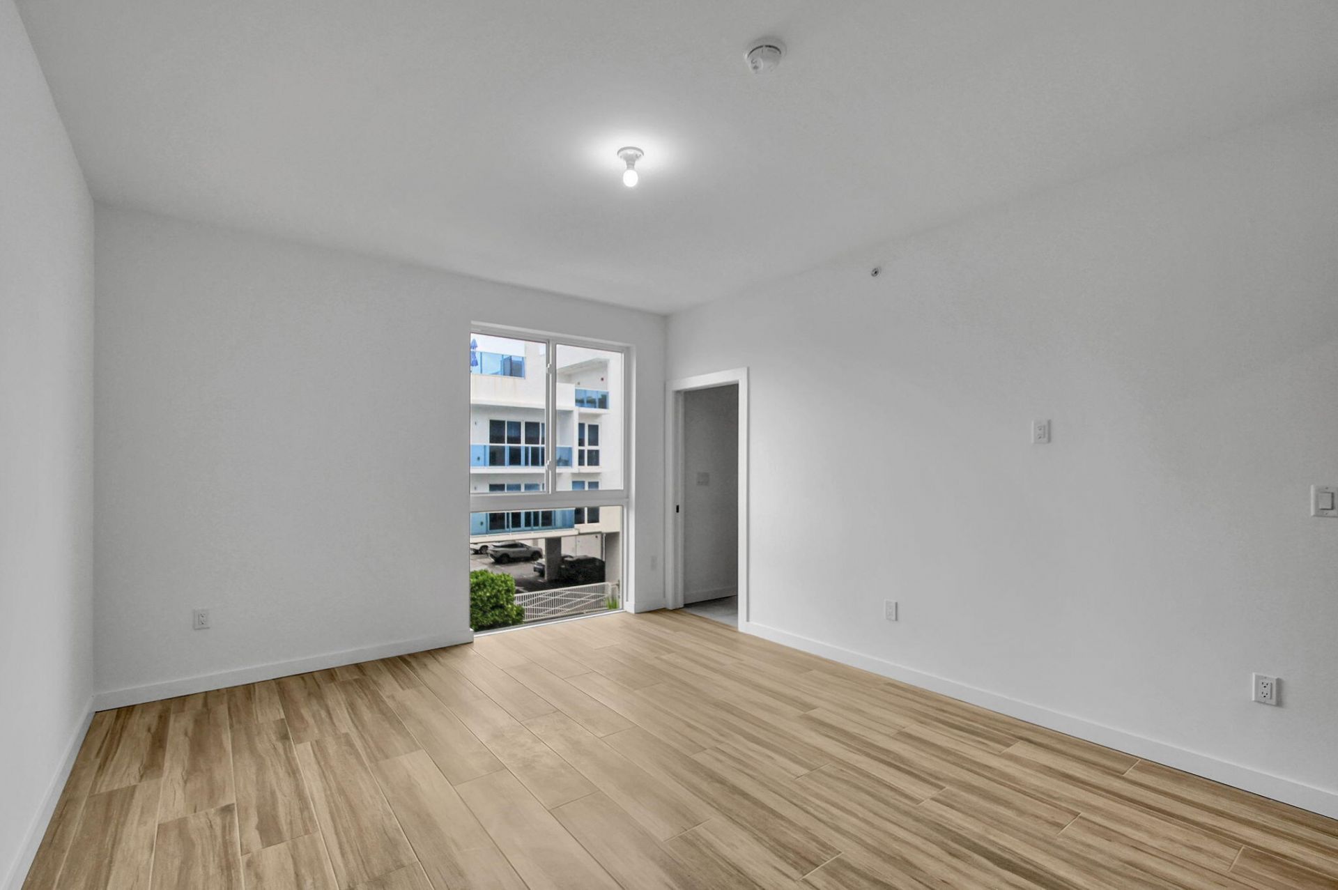 117 Lake Avenue, Unit 304, Lake Worth Beach, FL 33460 Photo