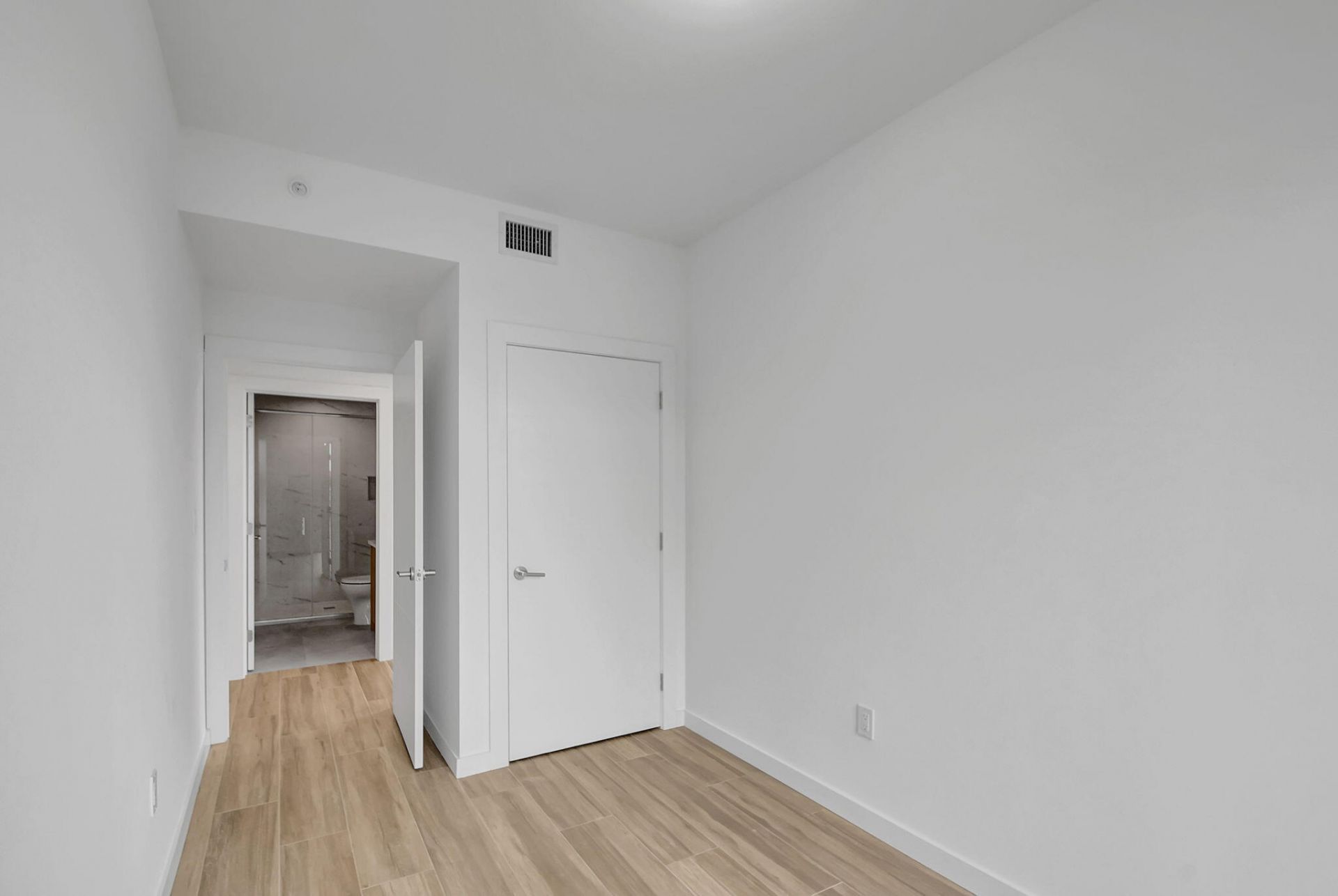 117 Lake Avenue, Unit 304, Lake Worth Beach, FL 33460 Photo