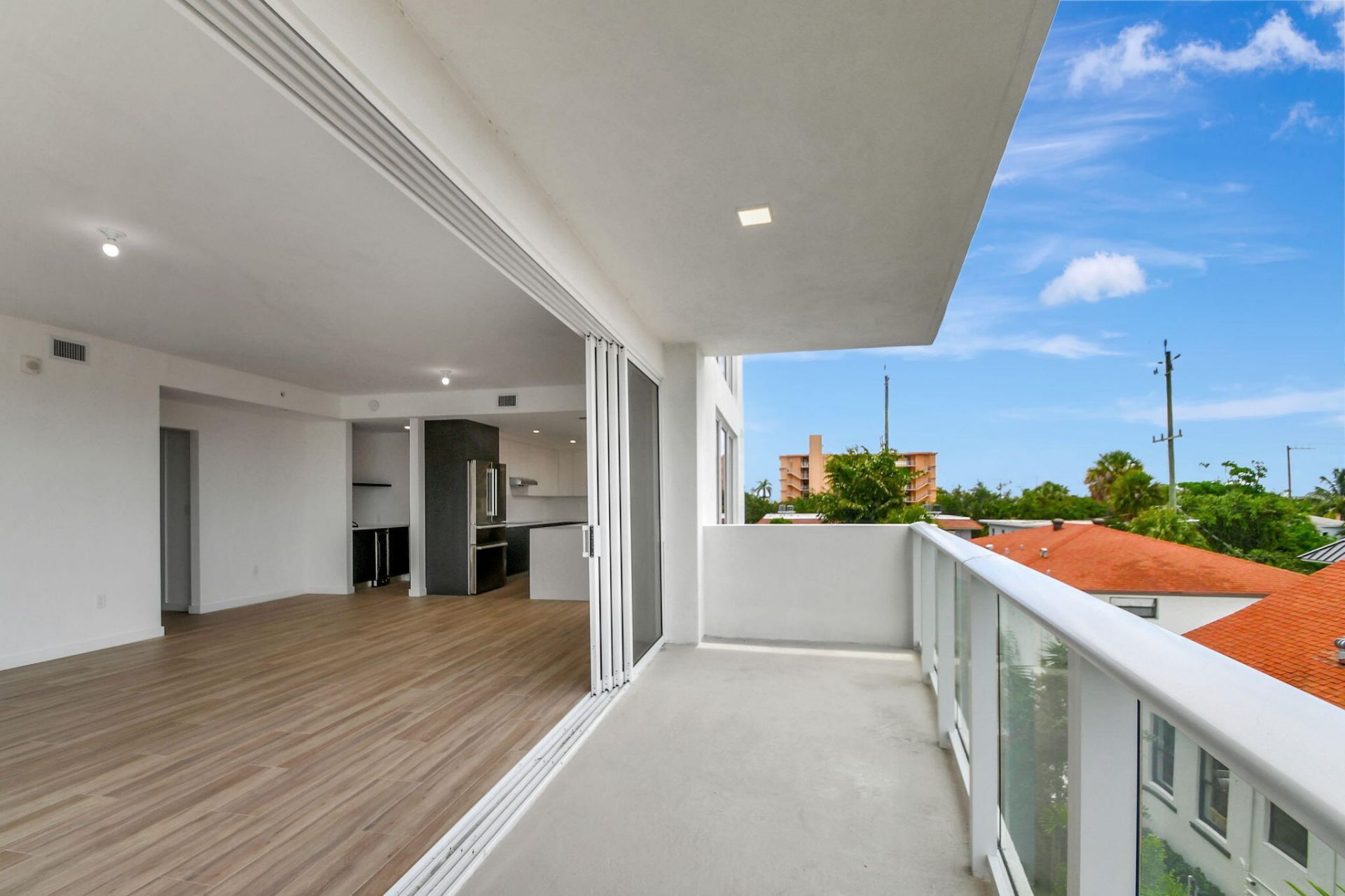 117 Lake Avenue, Unit 304, Lake Worth Beach, FL 33460 Photo