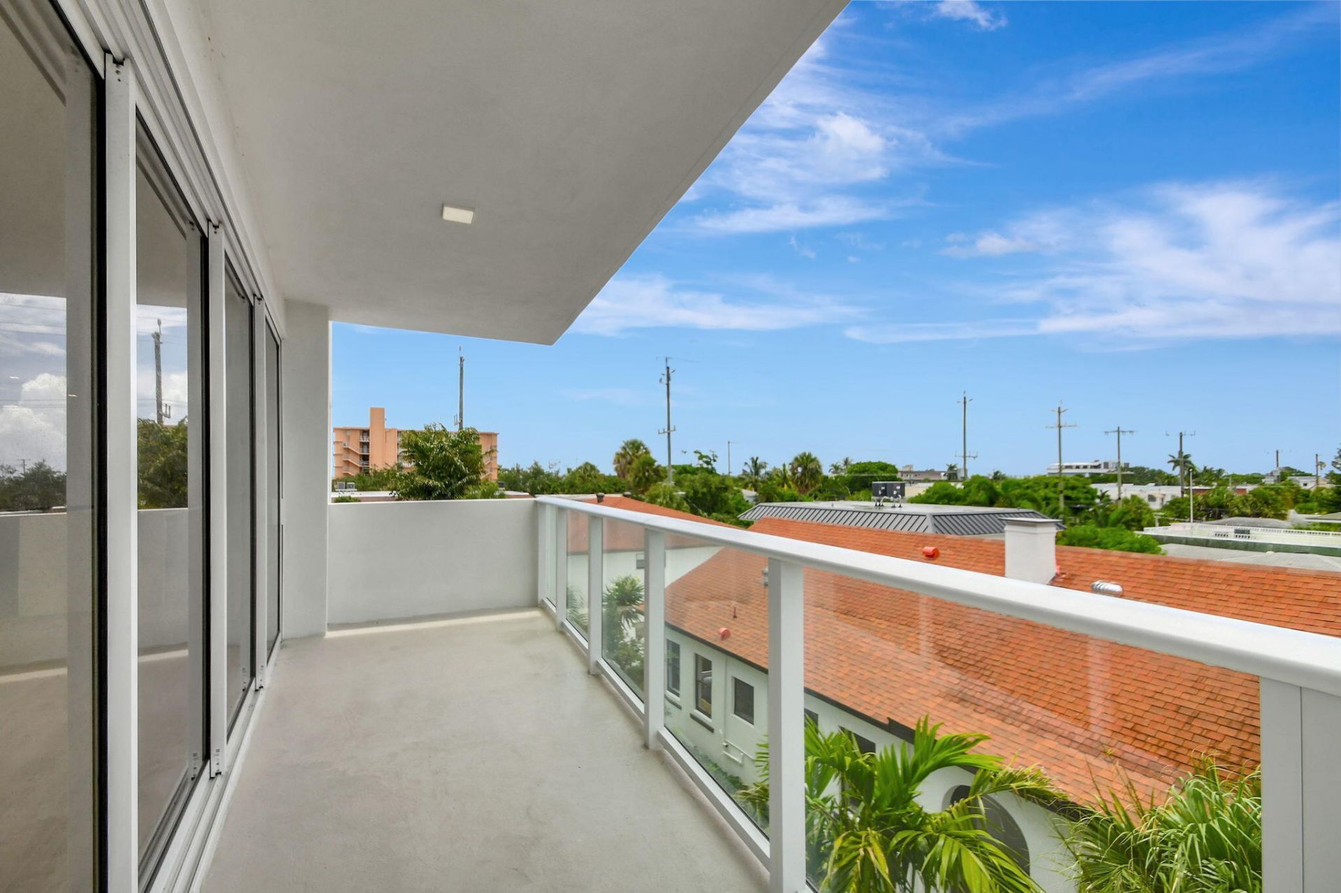 117 Lake Avenue, Unit 304, Lake Worth Beach, FL 33460 Photo