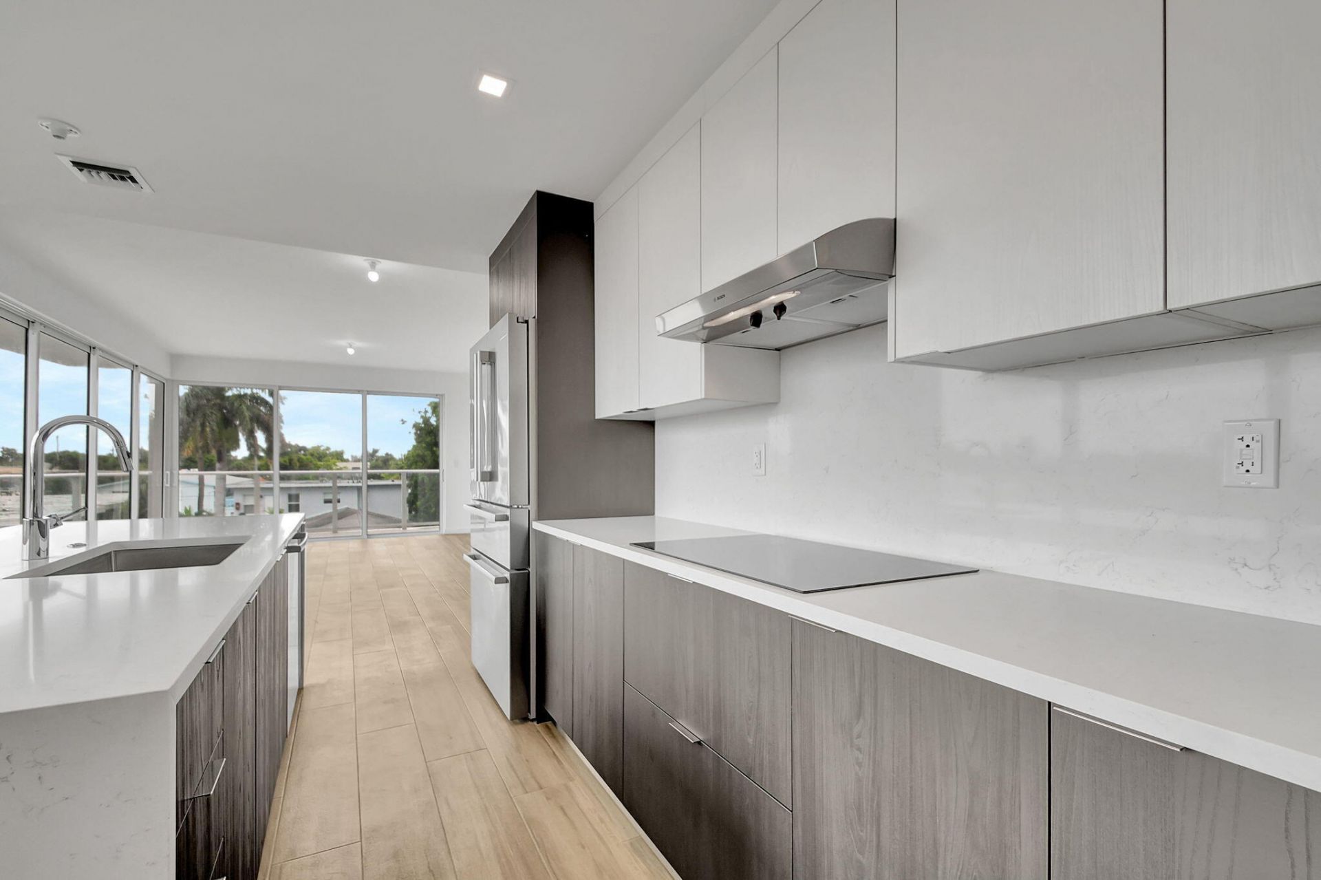 117 Lake Avenue, Unit 304, Lake Worth Beach, FL 33460 Photo