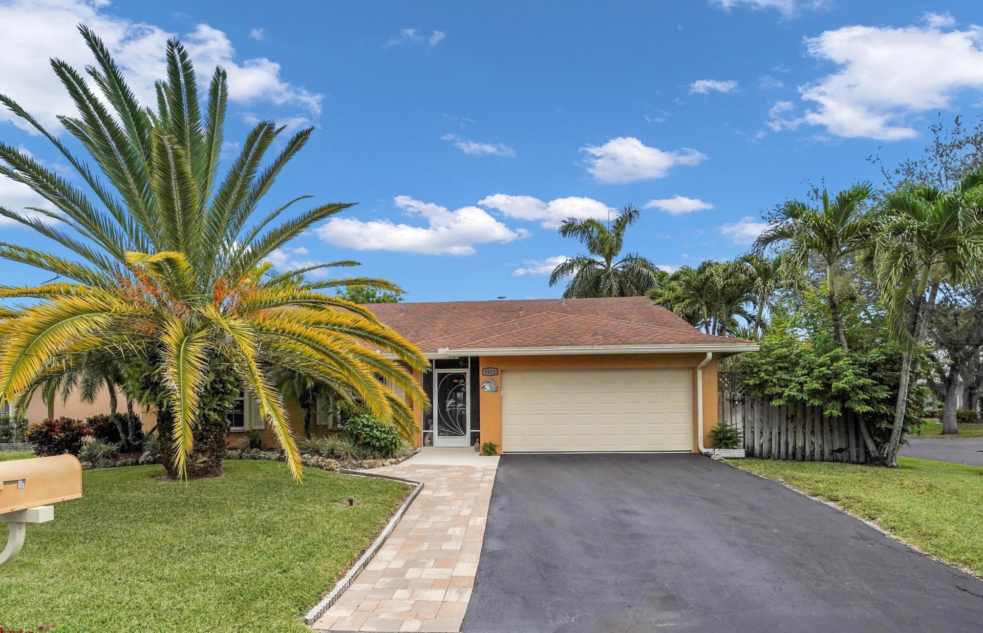 9811 NW 53rd Court, Coral Springs, FL 33076 Main Photo