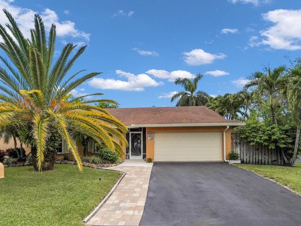 9811 NW 53rd Court, Coral Springs, FL 33076