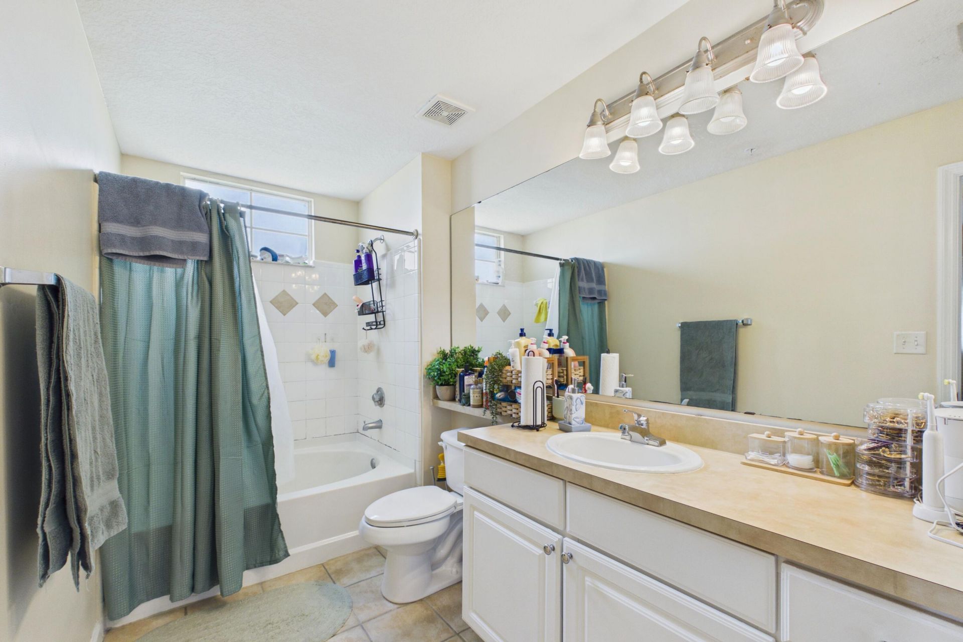 9857 Baywinds Drive, Unit 9301, West Palm Beach, FL 33411 Photo