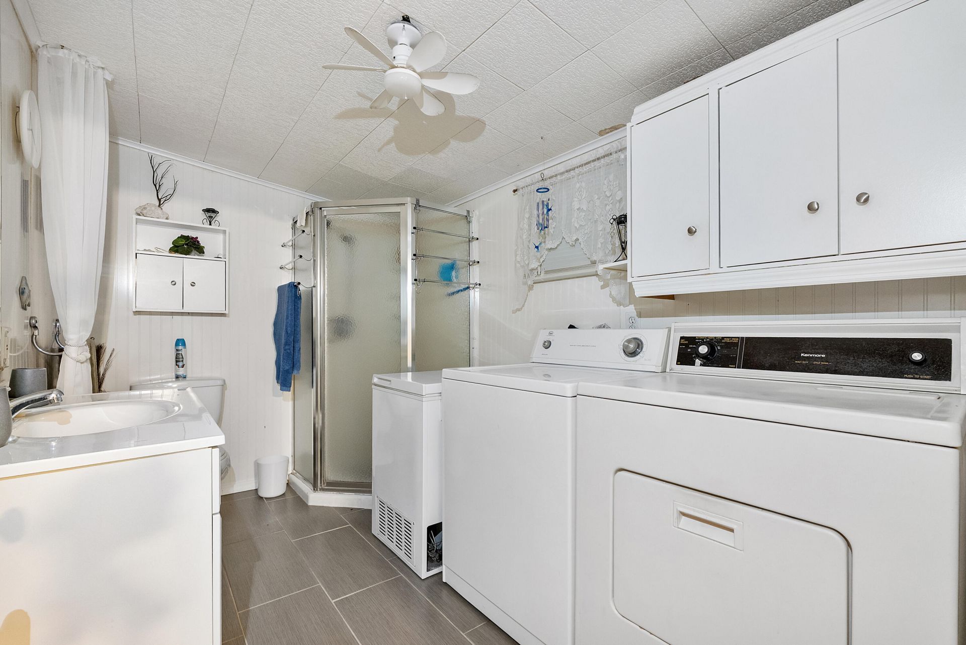 8670 SW 18th Place, Davie, FL 33324 Photo