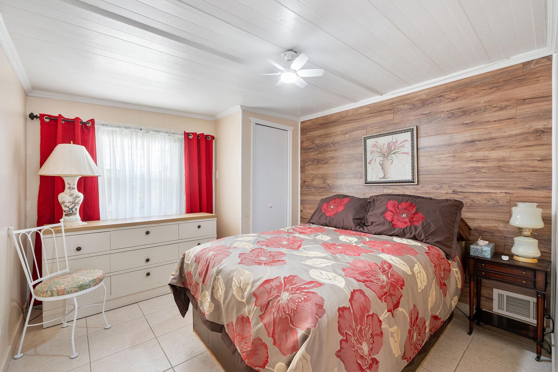 8670 SW 18th Place, Davie, FL 33324 Photo