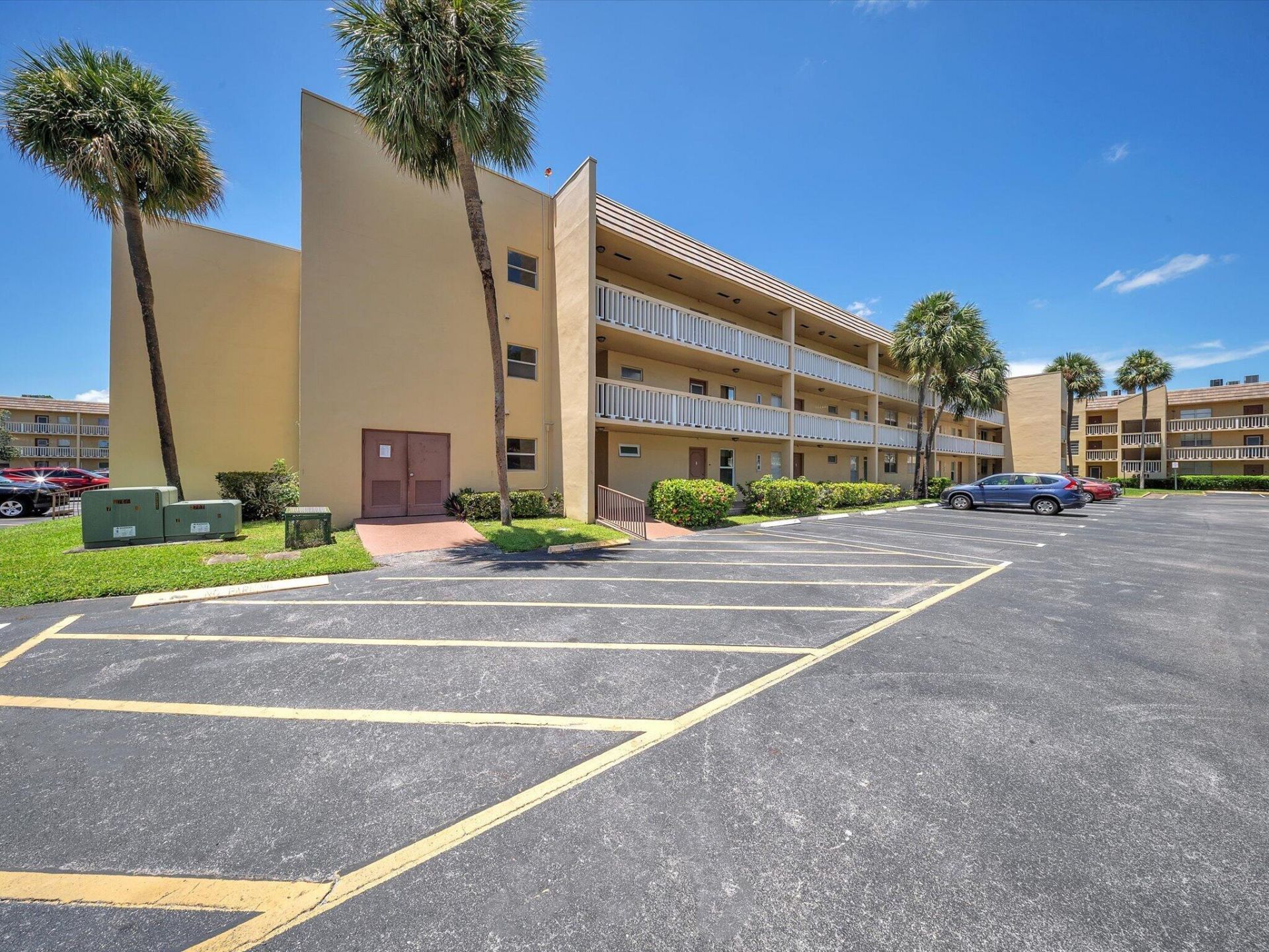 6051 NW 61st Avenue, Unit 310, Tamarac, FL 33319 Photo