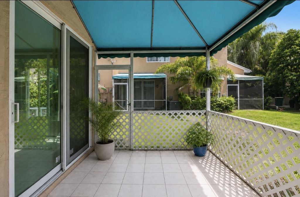 7057 Woodmont Way, Unit 7057, Tamarac, FL 33321 Photo