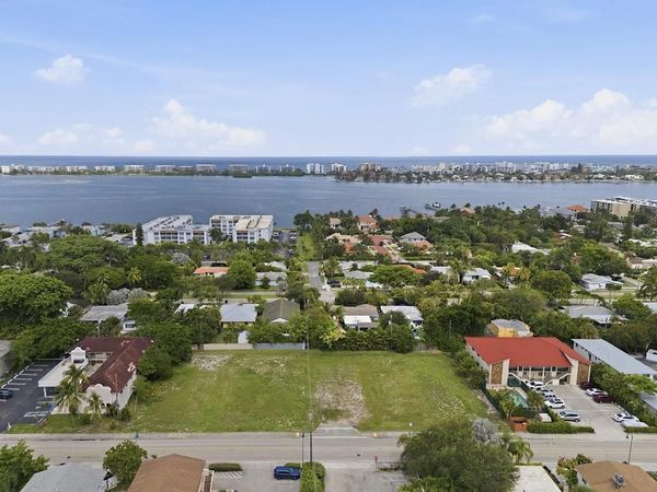 1532 S Federal Highway, Lake Worth Beach, FL 33460