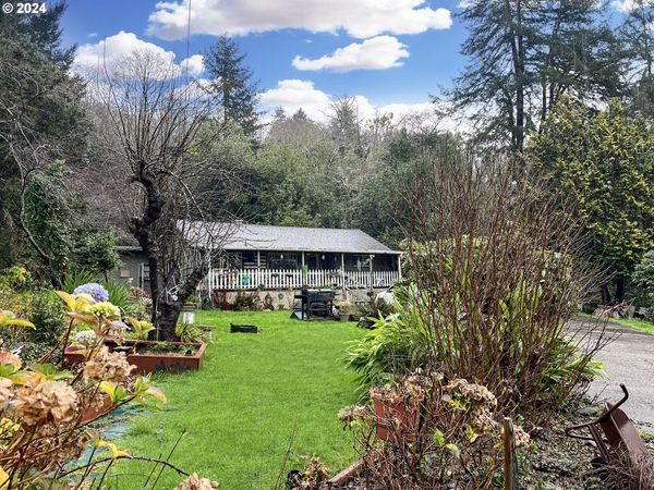 16424 NELSON DR, Brookings, OR 97415