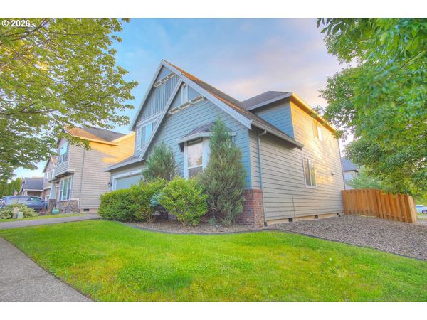 2727 N CRATER LN, Newberg, OR 97132