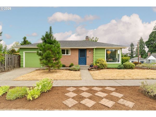 1050 SE 73RD AVE, Portland, OR 97215