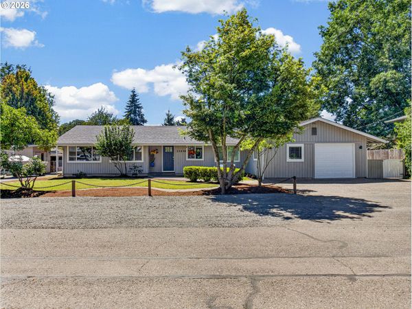 33898 NE PRAIRIE ST, Scappoose, OR 97056
