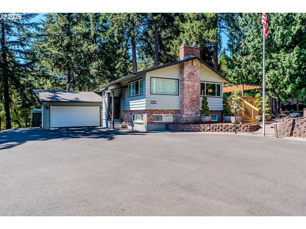 10731 SE EASTMONT DR, Damascus, OR 97089