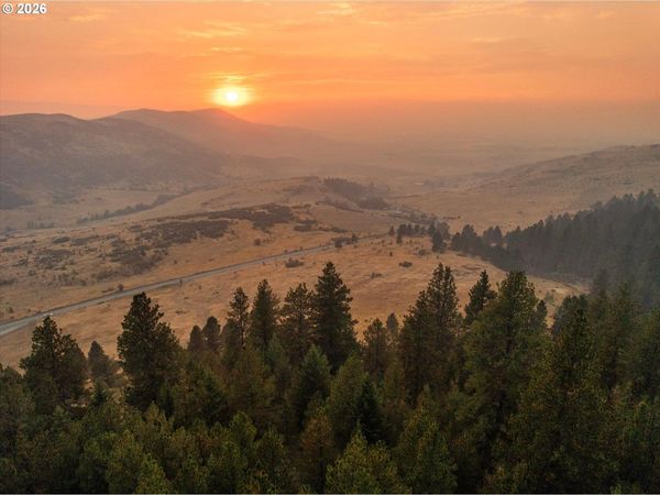 0 High Valley RD, Cove, OR 97824