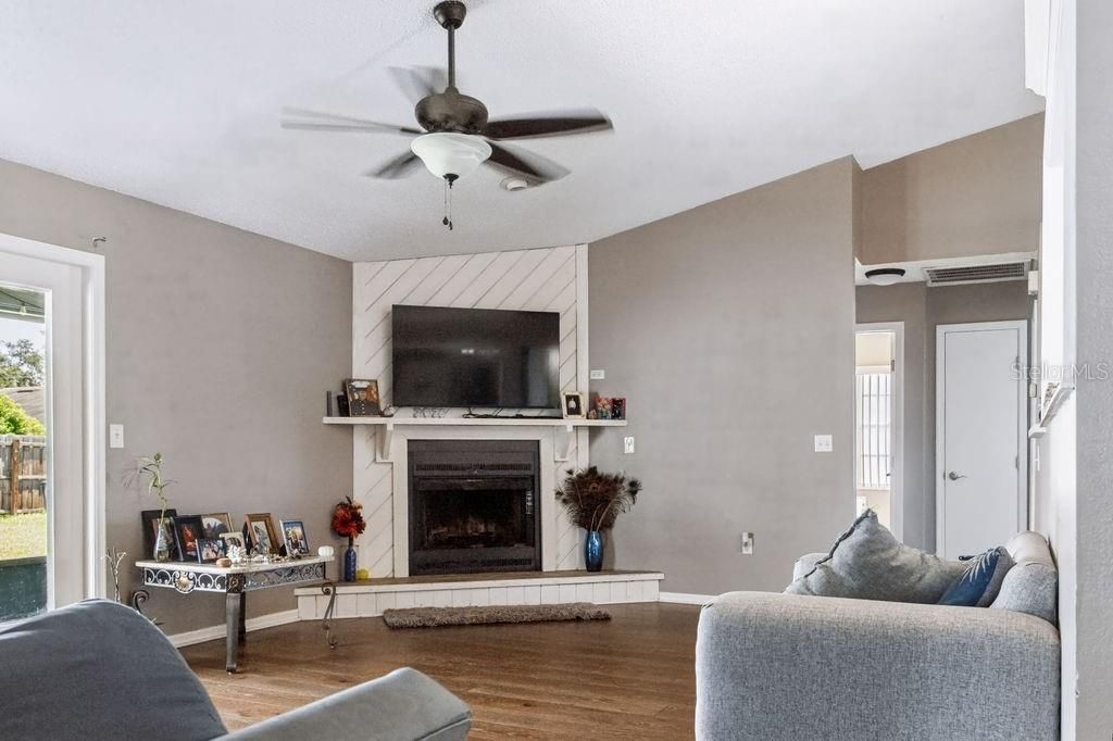 506 Mandy Street , Auburndale, FL 33823 Photo