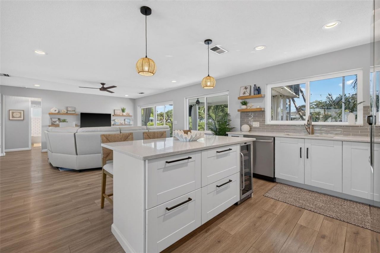 1472 47th Avenue Ne, Saint Petersburg, FL 33703 Photo