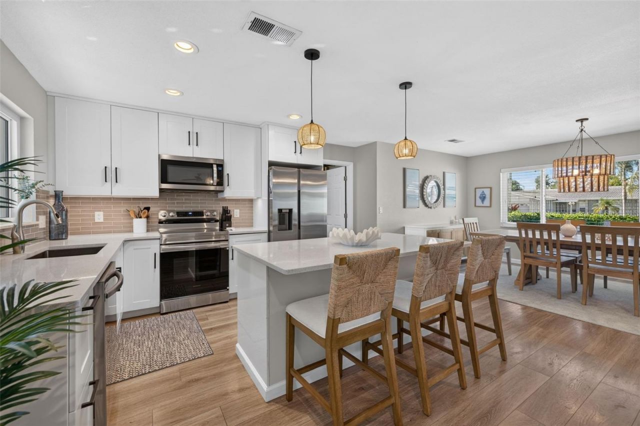 1472 47th Avenue Ne, Saint Petersburg, FL 33703 Photo